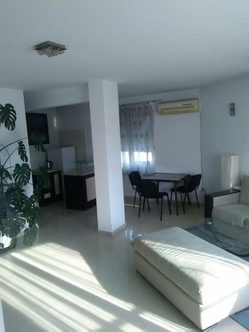 2 Rooms Apartment Plovdiv Kichuk Paris Kültér fotó